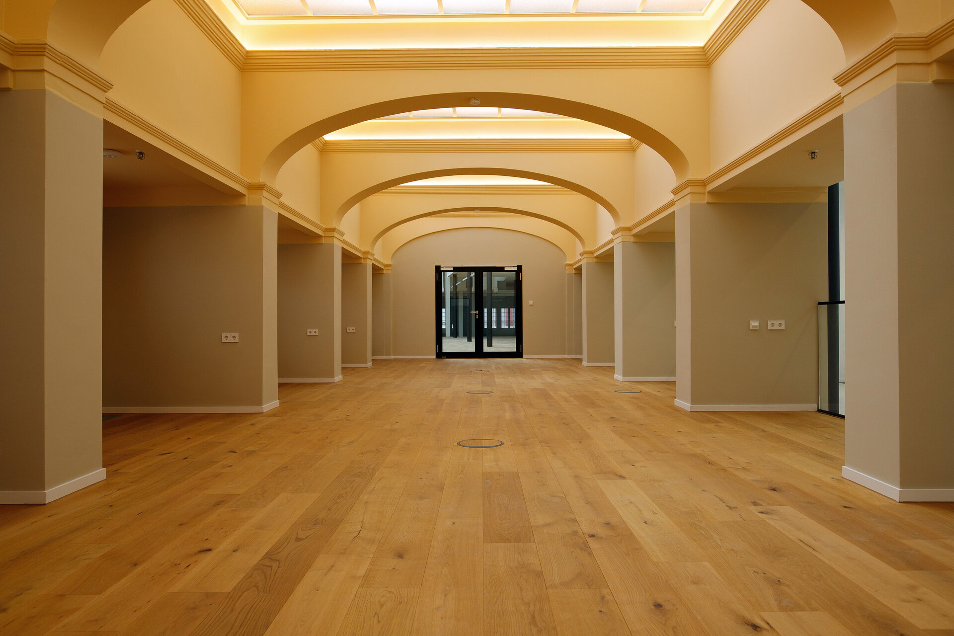 Interior view of the Admiralspalast