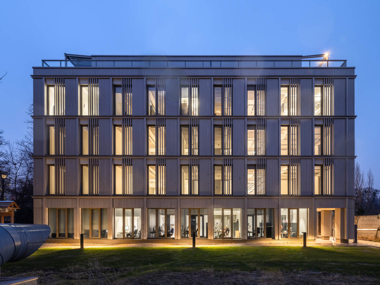 Europäisches Patentamt bei Nacht