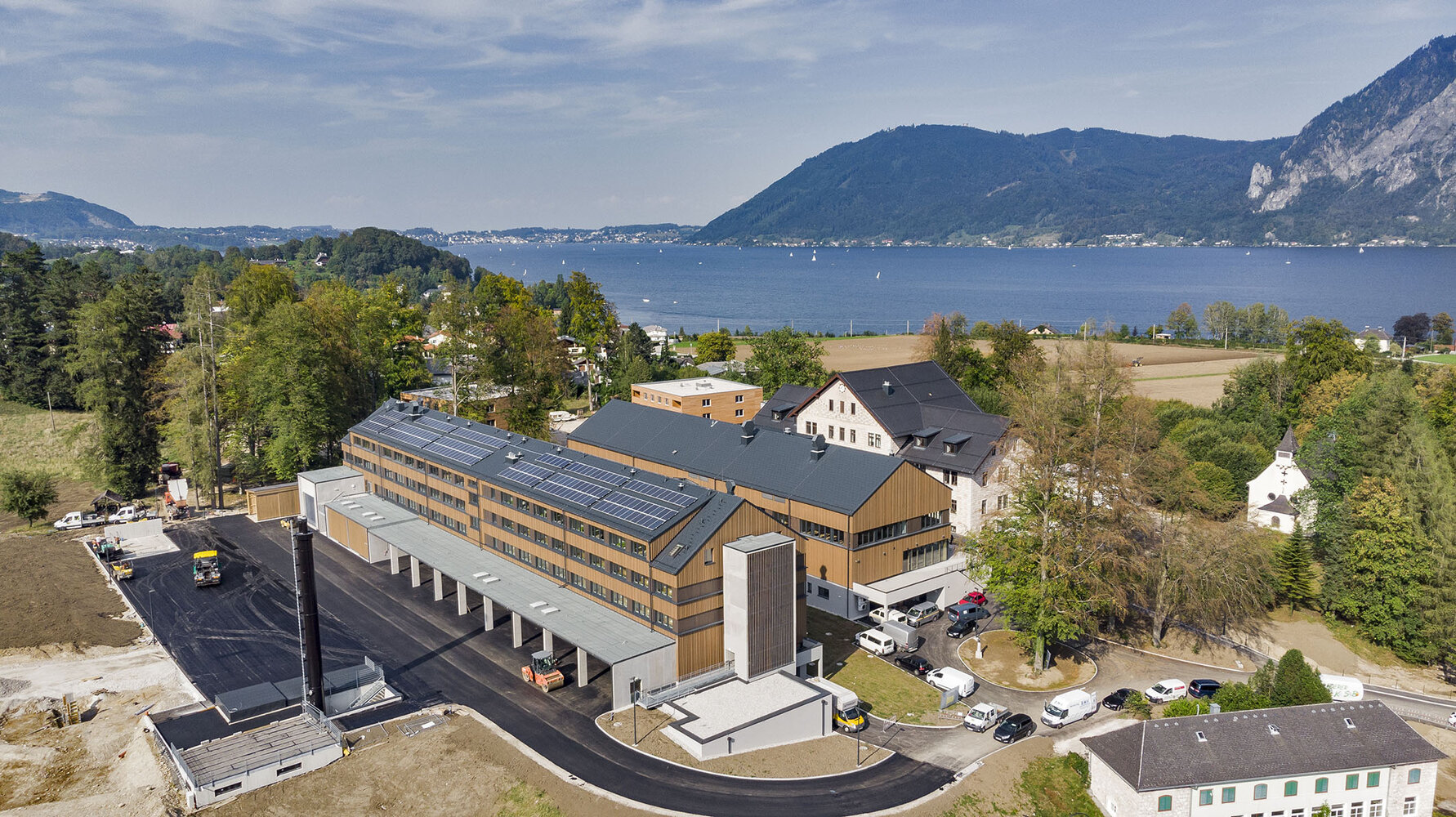 Aerial view of the Forstliches Bildungszentrum Traunkirchen