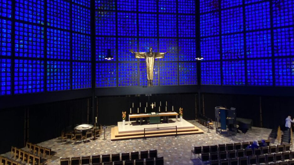 Kaiser-Wilhelm-Gedächtniskirche von innen