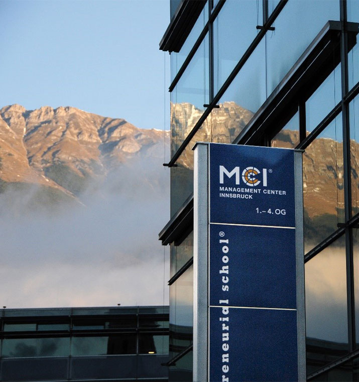 Column at the MCI Innsbruck